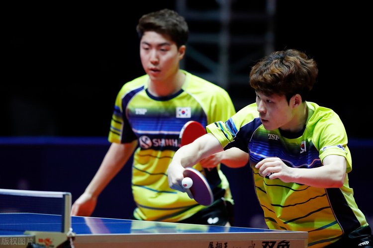 德高正展现 德高正展现