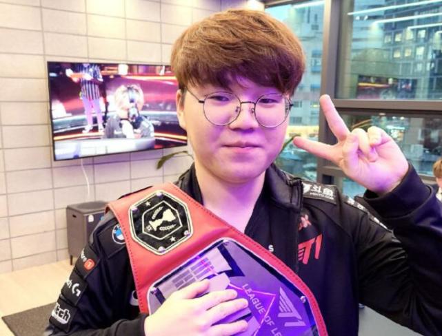 后者代表的 后者代表的